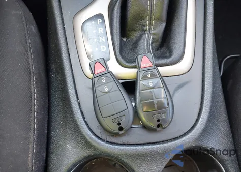 2016 Jeep Cherokee Altitude z USA, uszkodzony, nr VIN 1C4PJLAB8GW303161